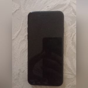Apple iPhone 7